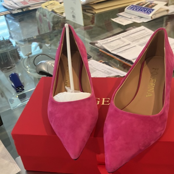 New raspberry pumps by Fogeena 7 1/2 kitten heels too small for me Now $55 - Picture 9 of 9
